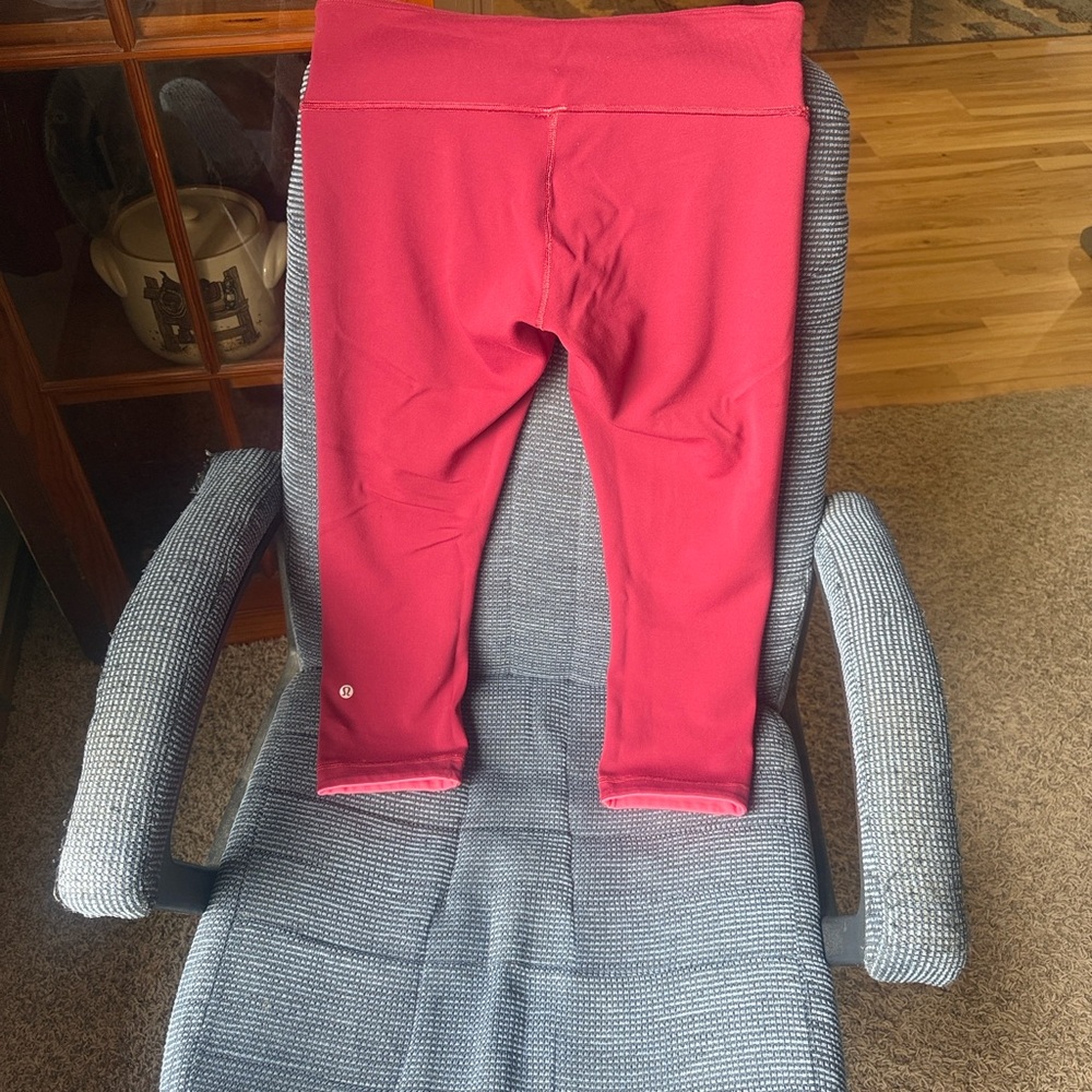 Lululemon reversible crop leggings